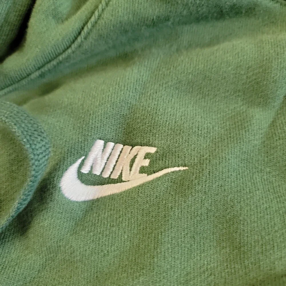 Nike Hoodie Mens Small Green Black Club Fleece Pullover Swoosh Sweatshirt